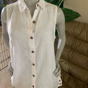 Women's Sleeveless Button-Down Collared Top in White